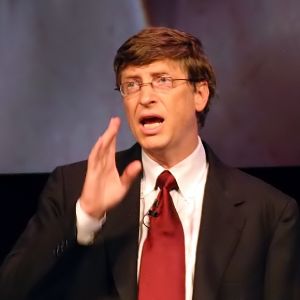 Bill Gates 2004.jpg